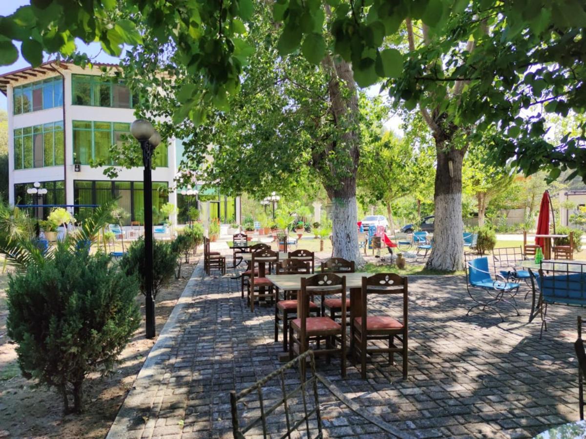 Kavalona Park Hotel Vlora Kültér fotó