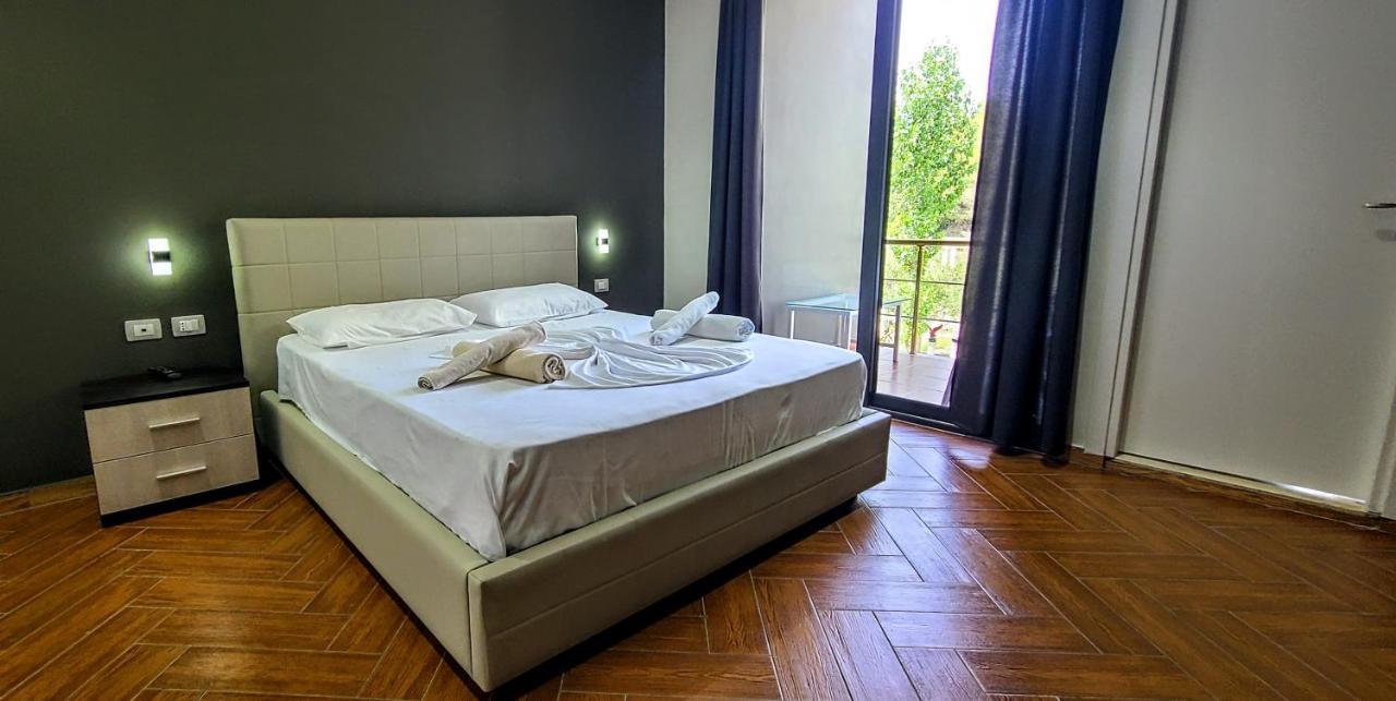 Kavalona Park Hotel Vlora Kültér fotó