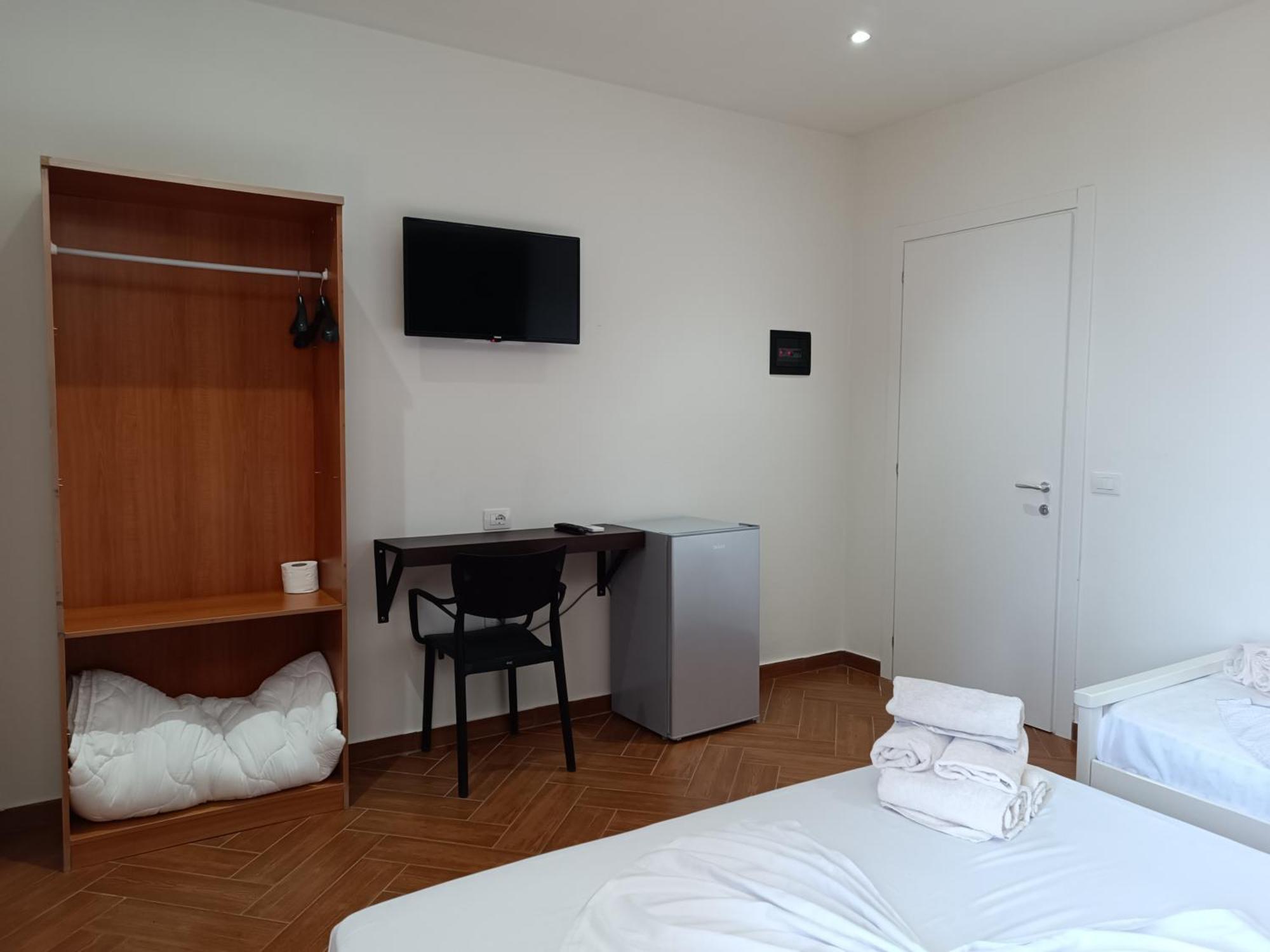 Kavalona Park Hotel Vlora Szoba fotó