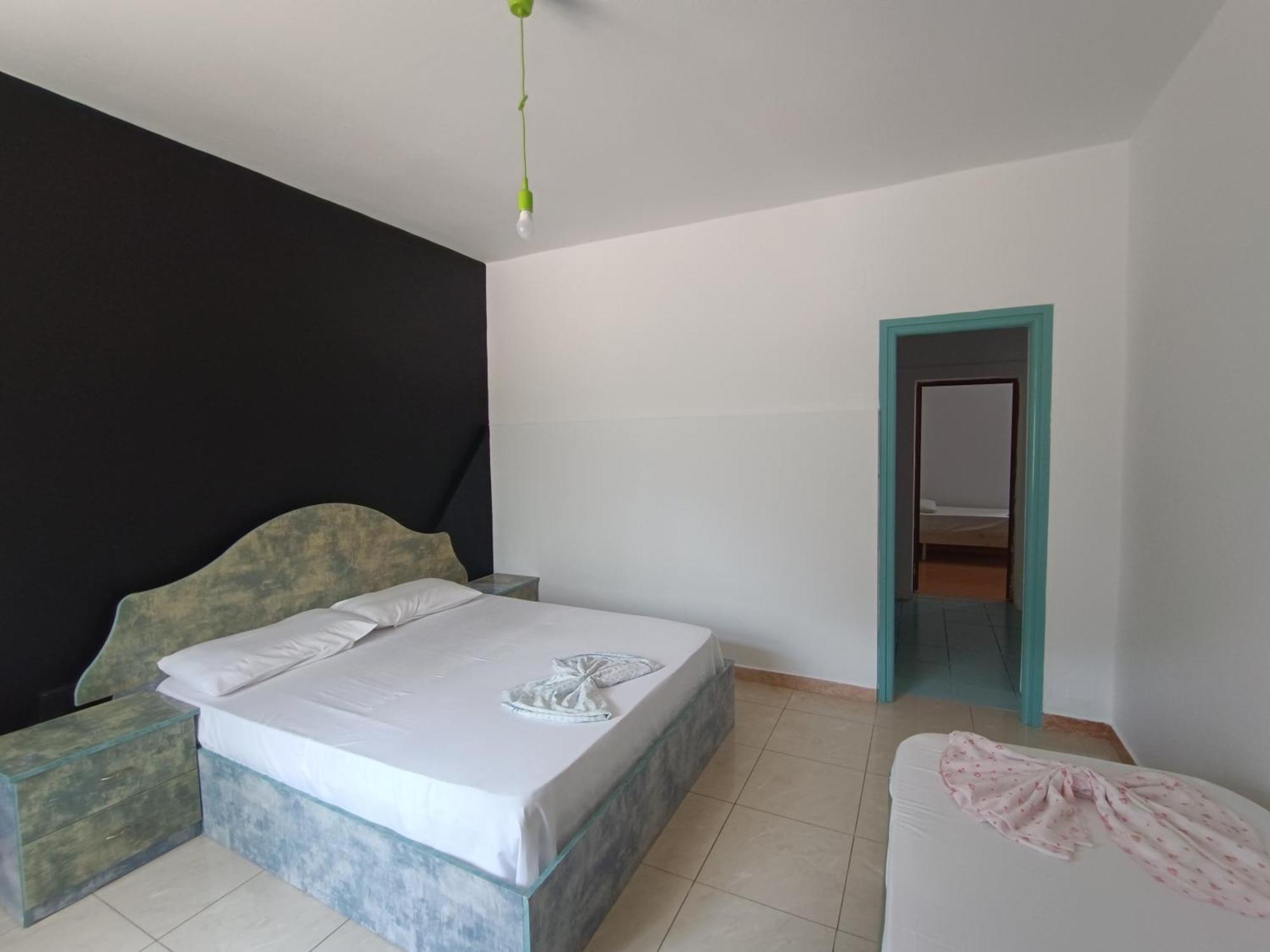 Kavalona Park Hotel Vlora Szoba fotó